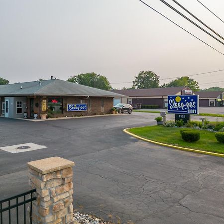 Sleep-Ees Inn, Saginaw & Frankenmuth ภายนอก รูปภาพ