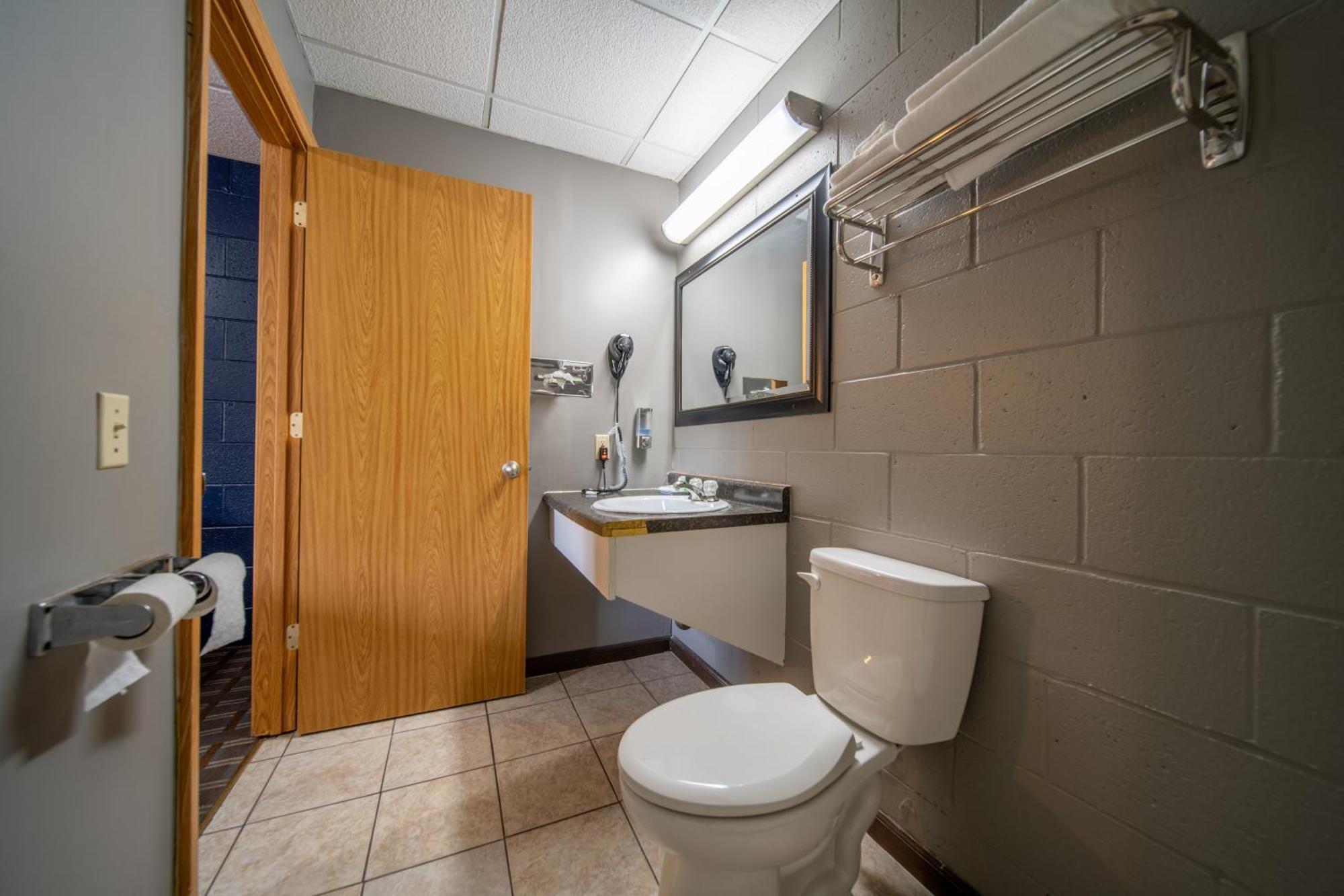 Sleep-Ees Inn, Saginaw & Frankenmuth ภายนอก รูปภาพ
