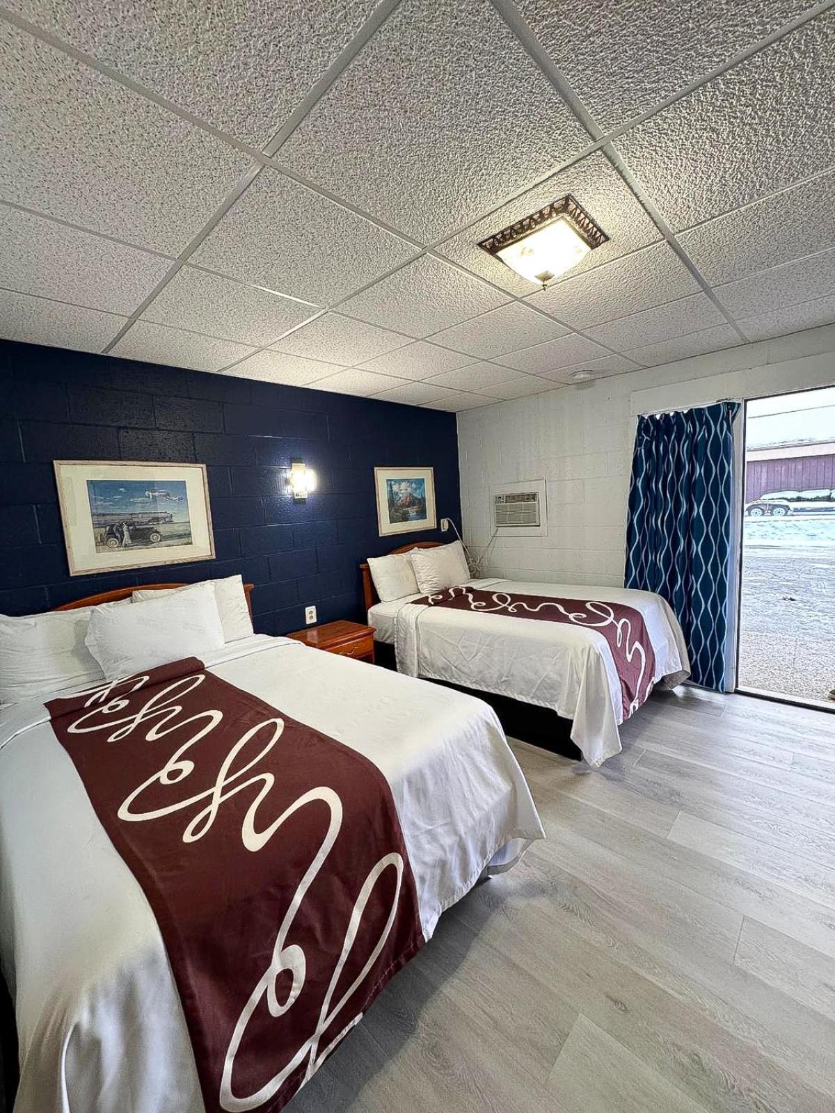 Sleep-Ees Inn, Saginaw & Frankenmuth ภายนอก รูปภาพ